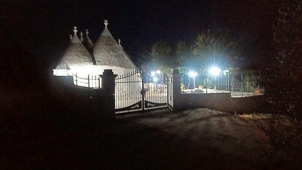 Trullo Sereno Angelo 洛科罗通多 外观 照片